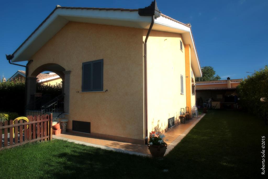 Il Bacio E La Nocciola Bed & Breakfast Labico Oda fotoğraf